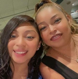 Meet your Posher, Antonia